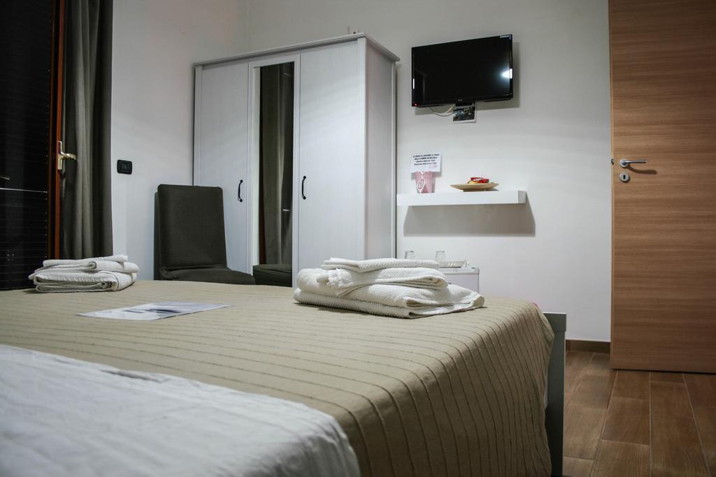 Zia Bi Bed And Breakfast Naples Room photo